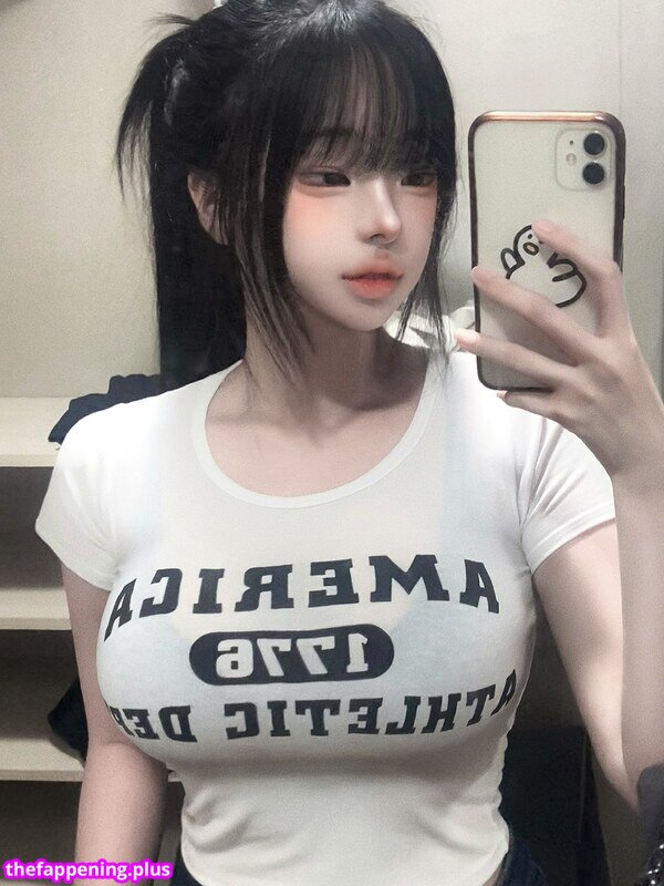 825io Naken OnlyFans Foto #19