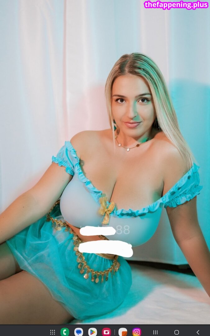Aaaaria8 / liaaa1 Meztelen OnlyFans Fotó #9