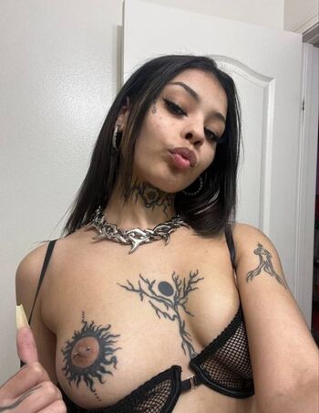 Aliengirl0