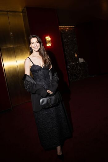 Anne Hathaway