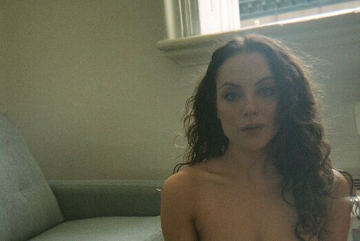Elizabeth Gillies
