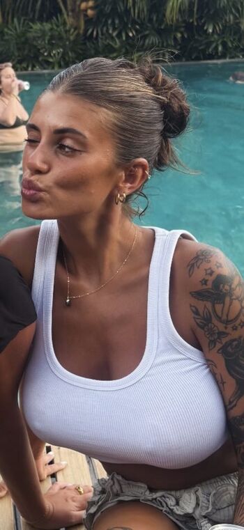 Emiiby