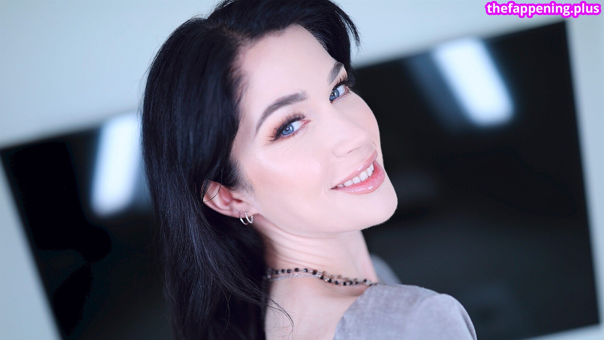 Evelyn Claire