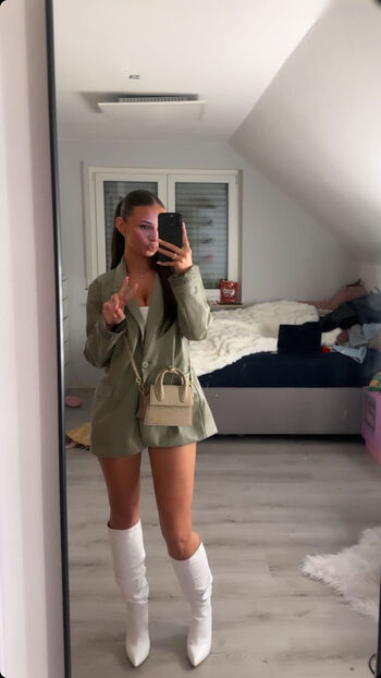 Francesca.wz