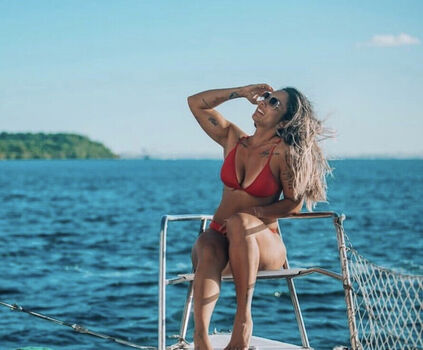 Gatas De Salvador