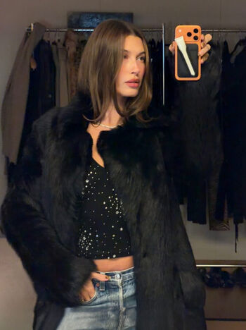 Hailey Baldwin Bieber