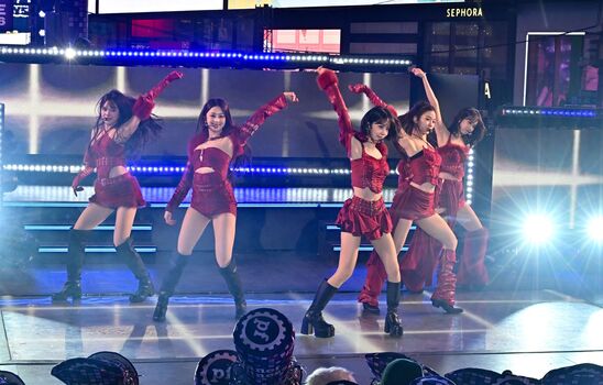 Kazuha Nakamura 中村 一葉 | LESSERAFIM