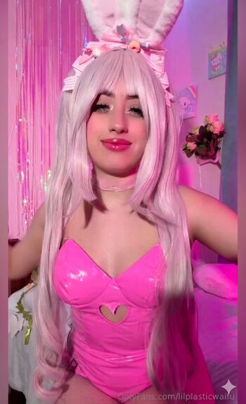 Lilplasticwaifu