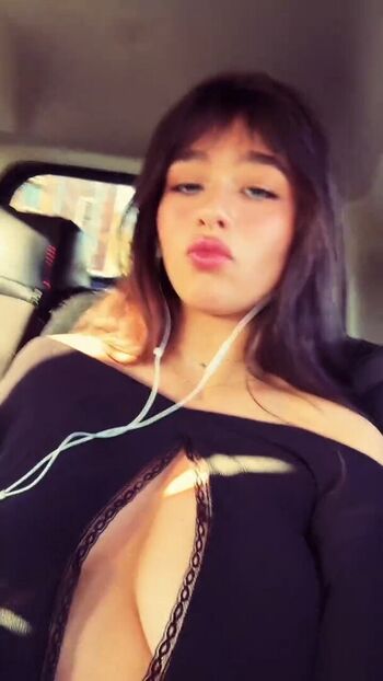 Malina Weissman