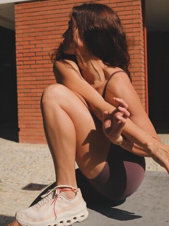 Nanda Costa