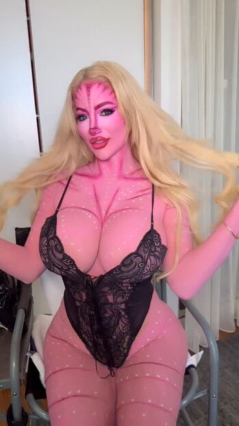 Nicolette__shea