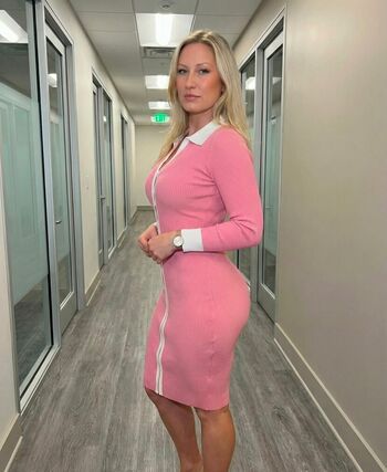 officegirlamanda