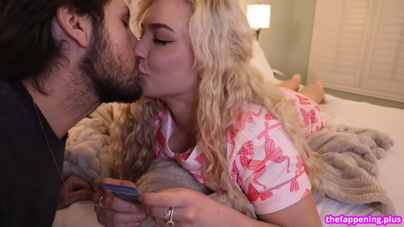 Rose ASMR