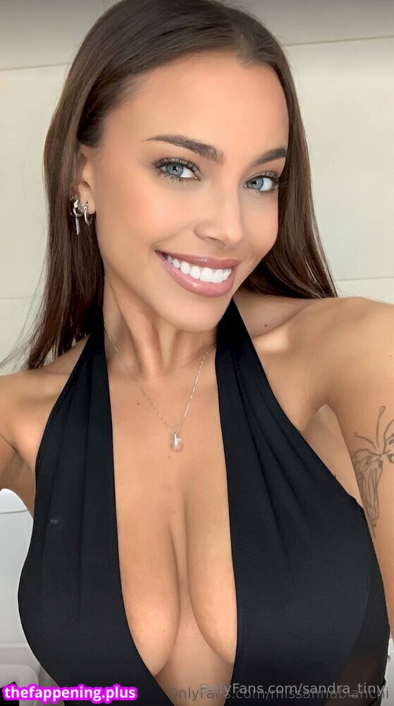 sandra_tiny