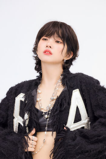 tiny.pretty.j
