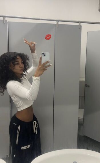 Wavyteya