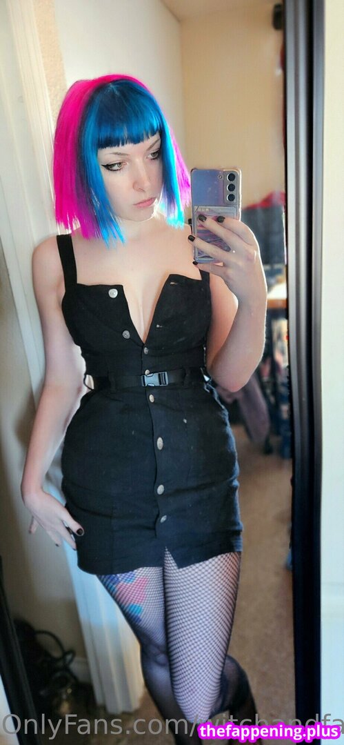 witchandfamous