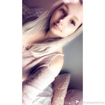 xoxbuttonsbabee
